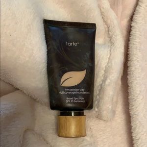 Tarte fairly light beige full coverage foundation